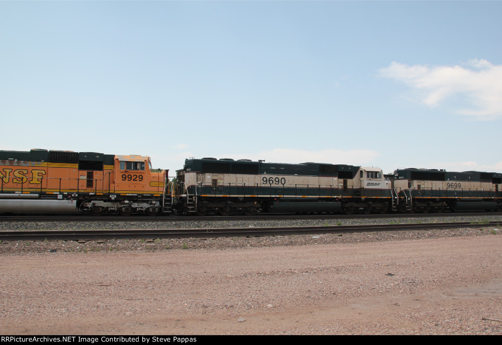 BNSF 9690